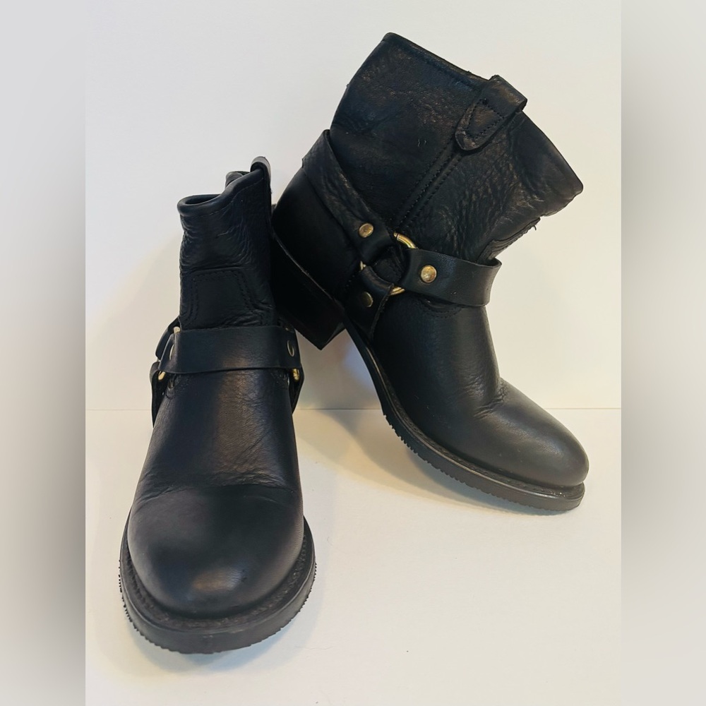 Black Double-H Women's Biker Leather Harness Ankle Boots Size 8 NWOT